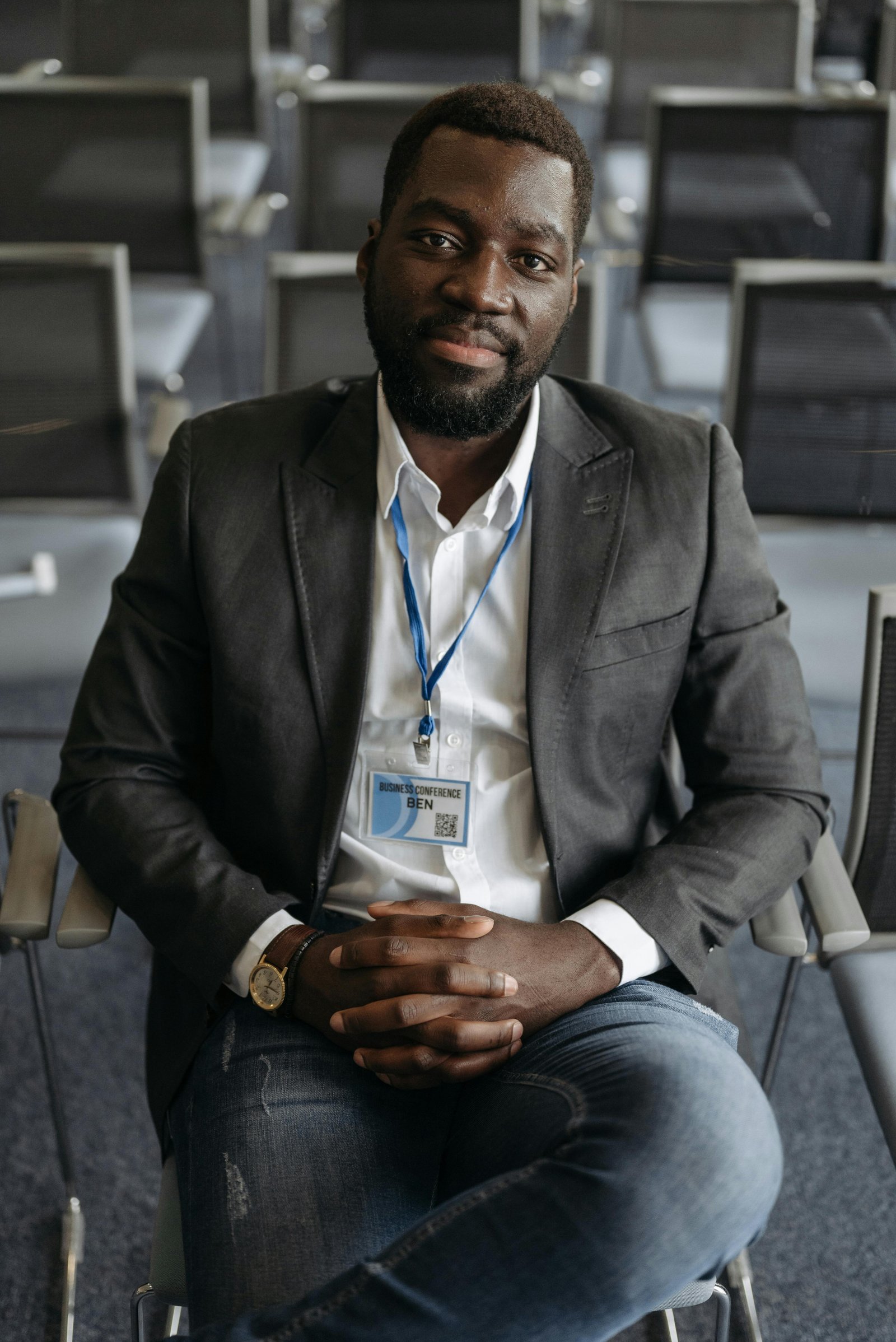 Illustrative portrait of Prof. Sipho Ndlovu